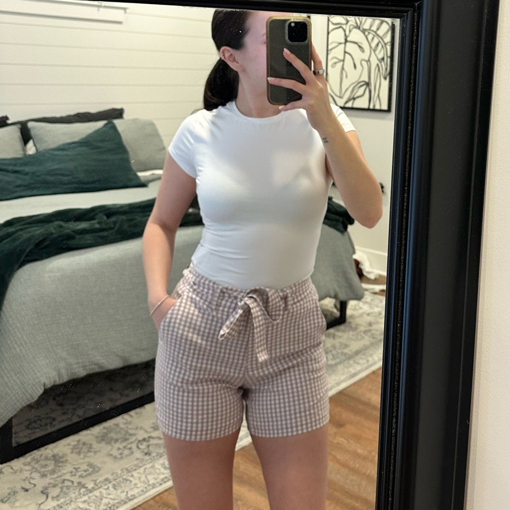 High-Waist Gingham Shorts - Lilac/White